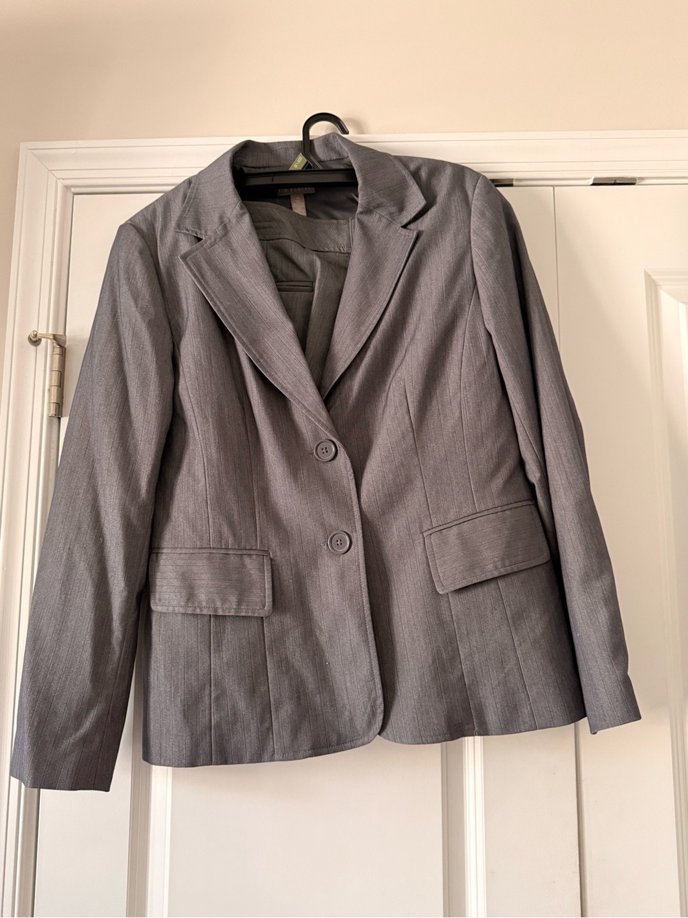 Kim Rogers Gray Pinstripe Blazer Pants Suit Size 14